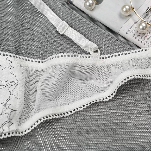 White Lace Floral Embroidered Lingerie Bra Set - Picture 11 of 16